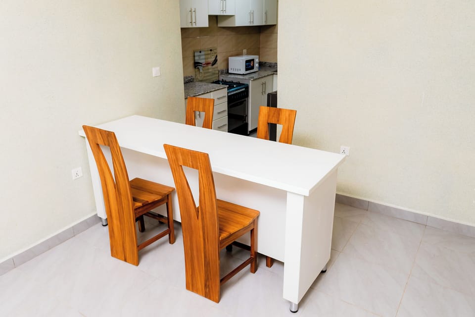 Desk, laptop workspace, WiFi (free)