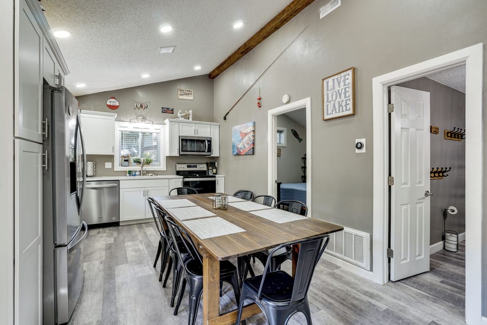 House (2 Bedrooms) | Interior