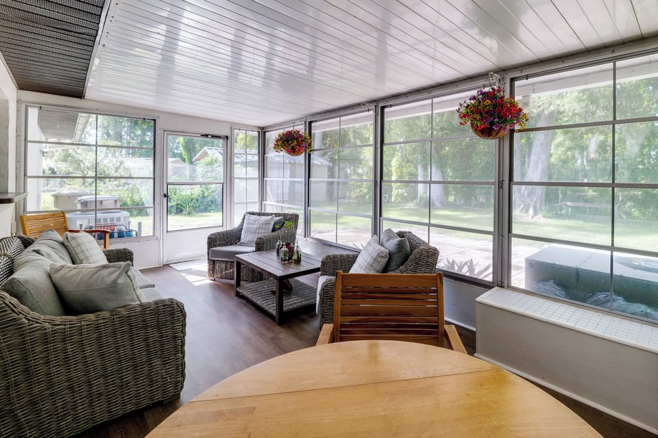 House (2 Bedrooms) | Front of property