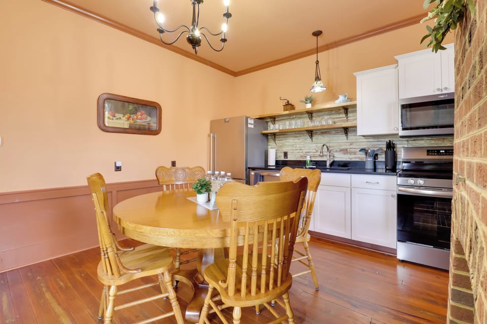 House (2 Bedrooms) | Interior