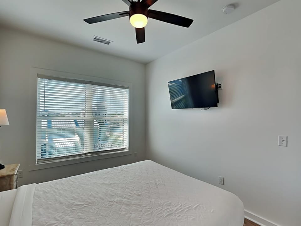 Sunset On Snapper A - Second Bedroom - TV - Third Floor