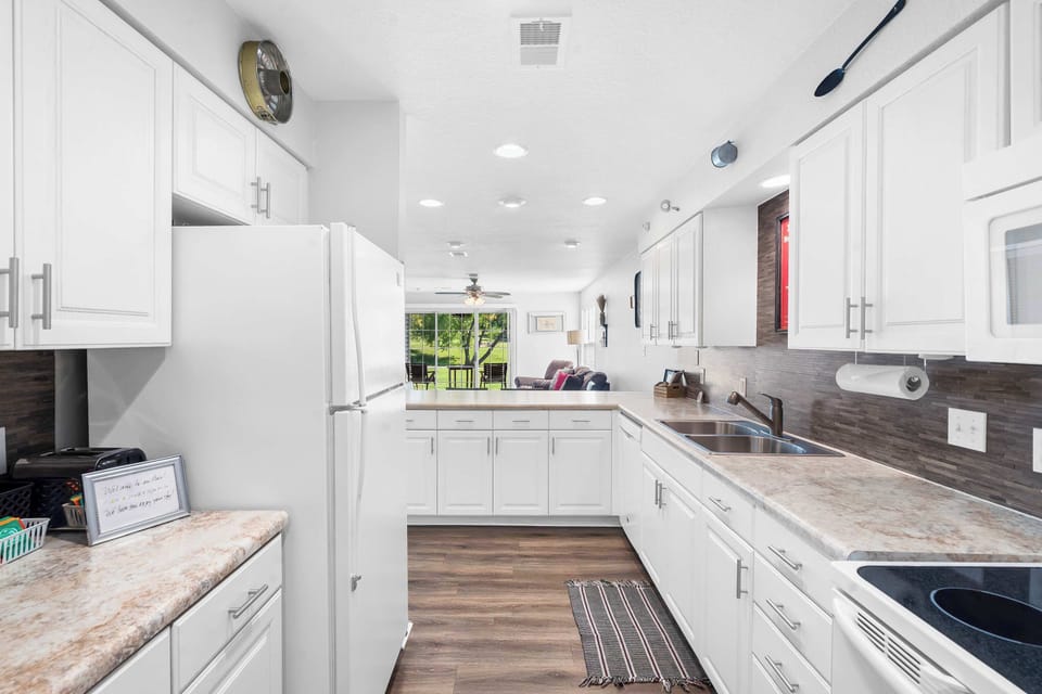 The open kitchen is well equipped for an unforgettable getaway​
