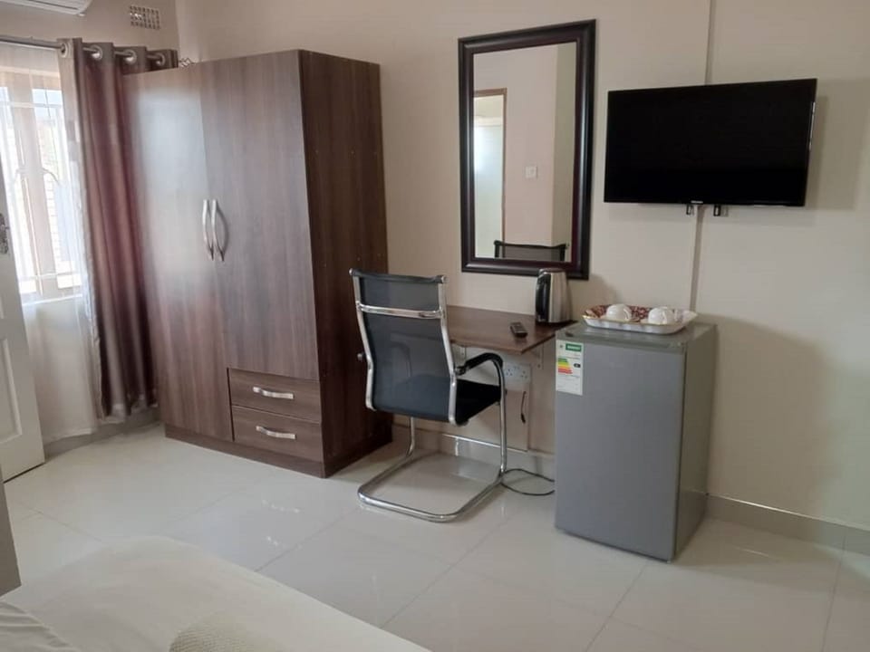 Deluxe Double Room, Patio, Courtyard View | Room amenity