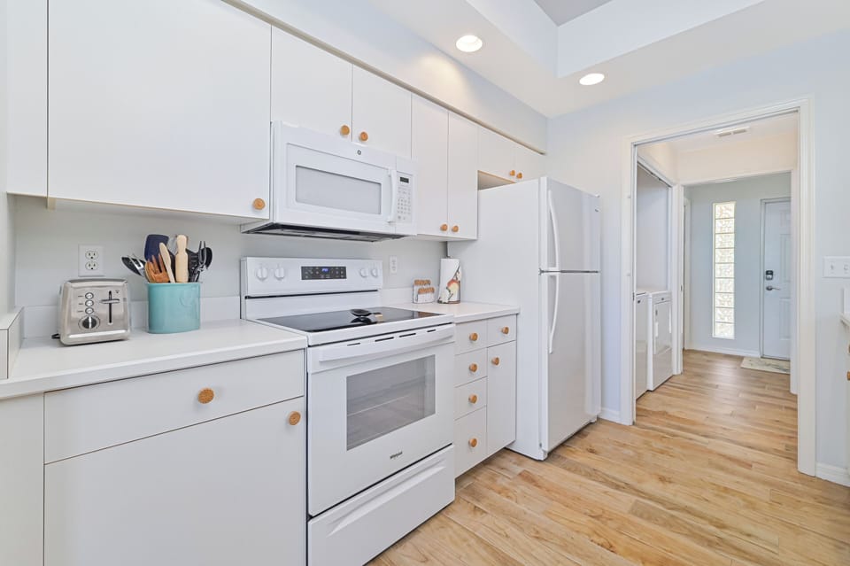 Seaside Escape - Fully equipped kitchen