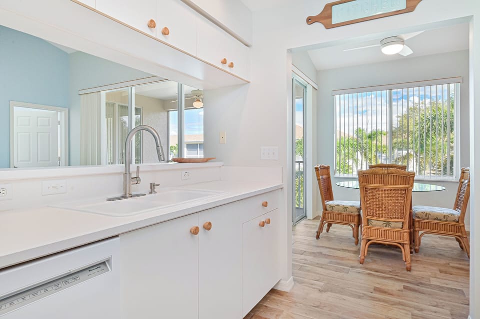 Seaside Escape - Fully equipped kitchen