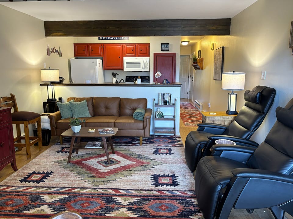 Overall view of furnishings & layout. Chairs are comfortable, but do not recline