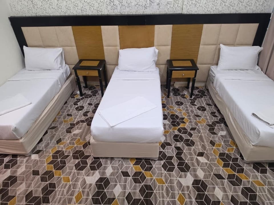 Basic Room | In-room safe, iron/ironing board (on request)