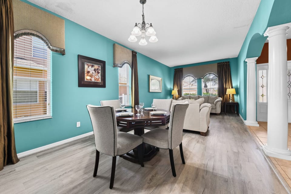 DINING ROOM:  Dining Area with 4-Seat Dining Table