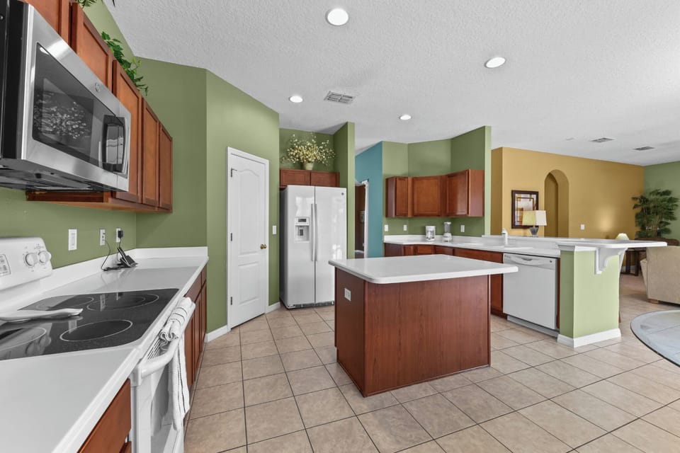 KITCHEN:  Drip Coffee Maker, Electric Kettle, Toaster, Blender, Cookware, Dinnerware, Drinkware and Flatware