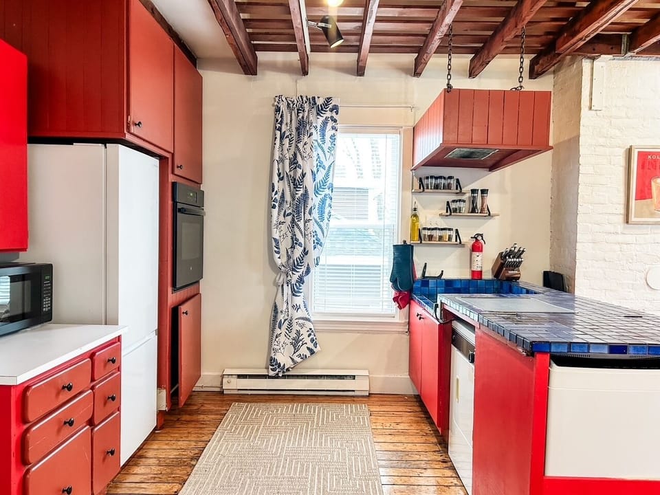 Kitchen Dining area/with laundry & a TV