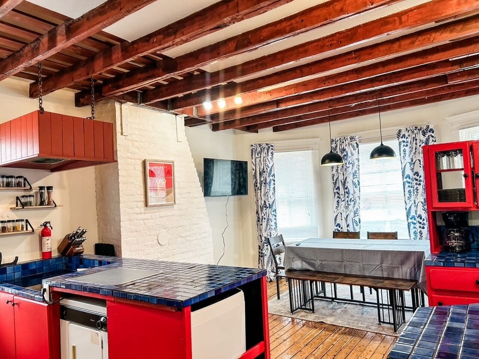 Kitchen Dining area/with laundry & a TV