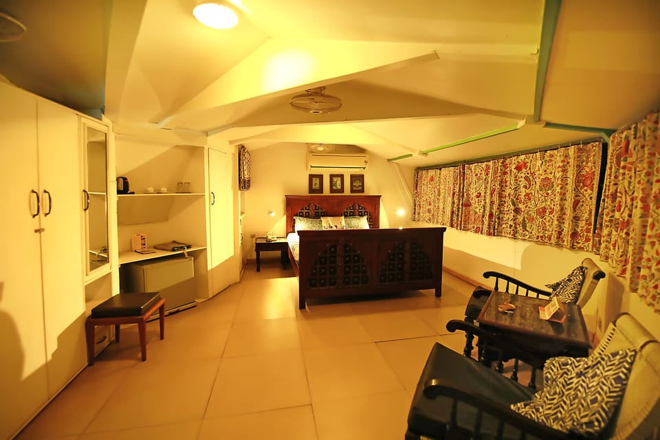 20 bedrooms, desk, soundproofing, iron/ironing board
