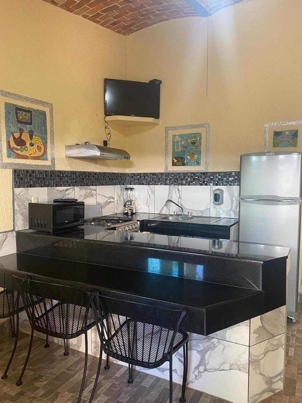 Basic Double Room | Private kitchen | Cookware/dishes/utensils