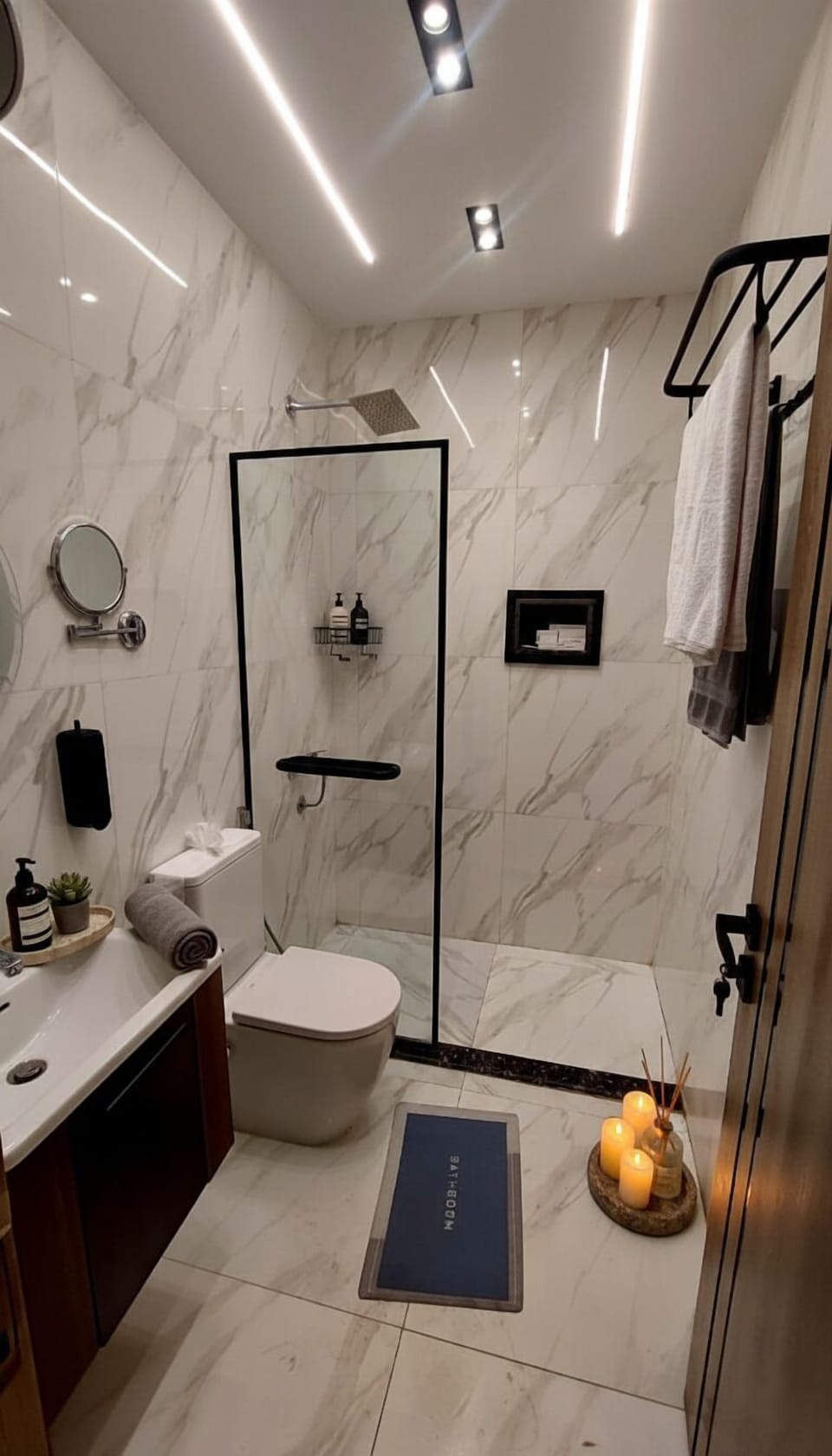 Shower, free toiletries, hair dryer, bathrobes