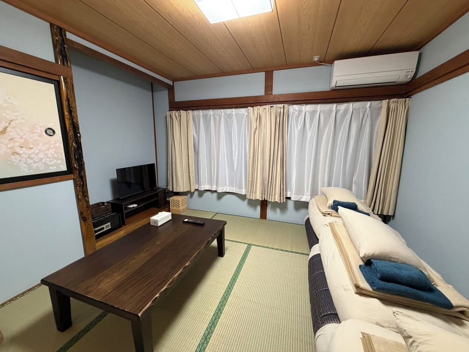 Japanese-style Triple Room | WiFi (free)