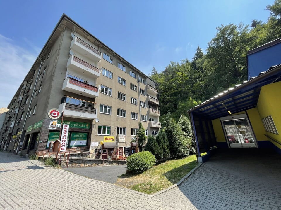 Neighbourhood, Apartment, Urban Design, Condominium, Family Car, Parking, Compact Car
