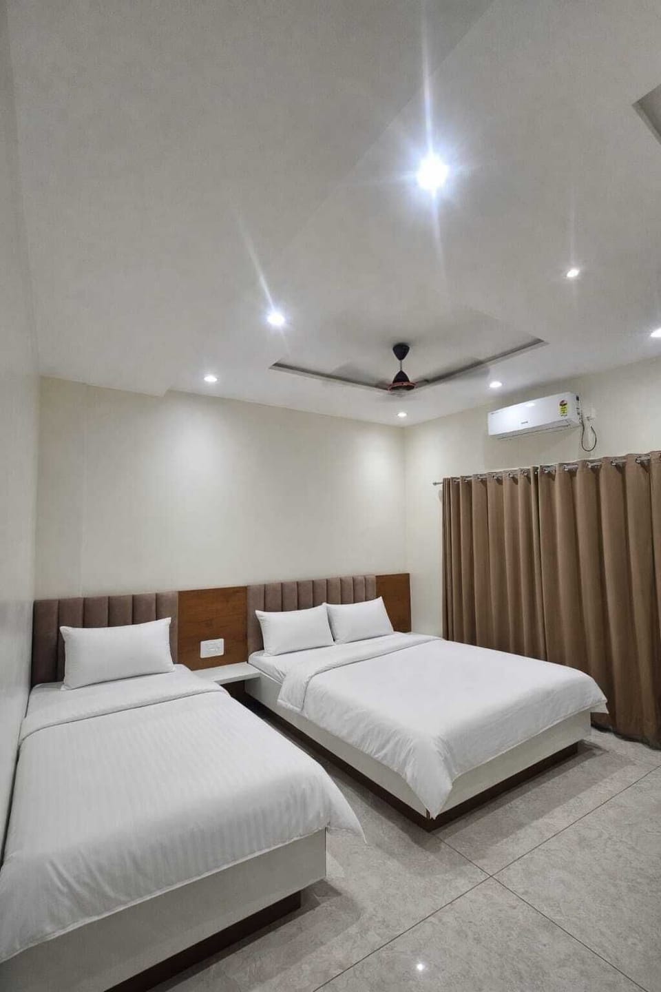 Deluxe Triple Room | Egyptian cotton sheets, premium bedding, down comforters