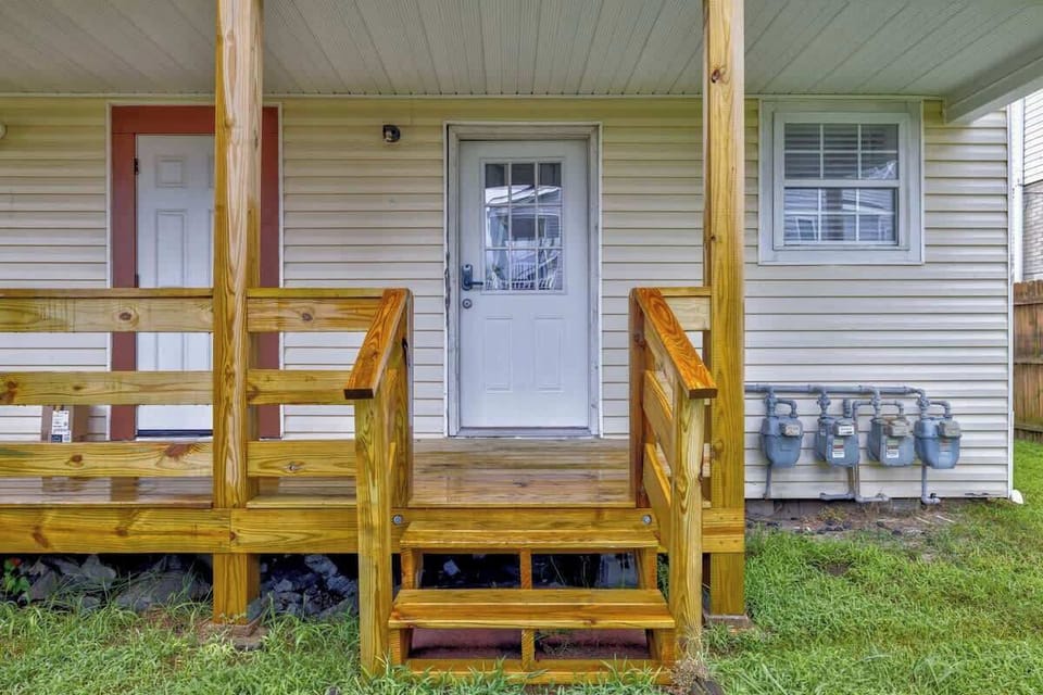 Inviting front porch with easy access to the home. A charming touch that welcomes you the moment you arrive.