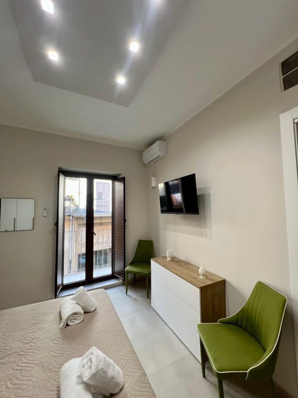 Standard Room, Balcony, City View | Soundproofing, iron/ironing board, free WiFi