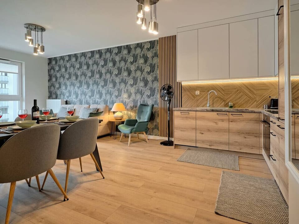 Fully Equipped Kitchen | Book Now with RENTUJEMY.COM