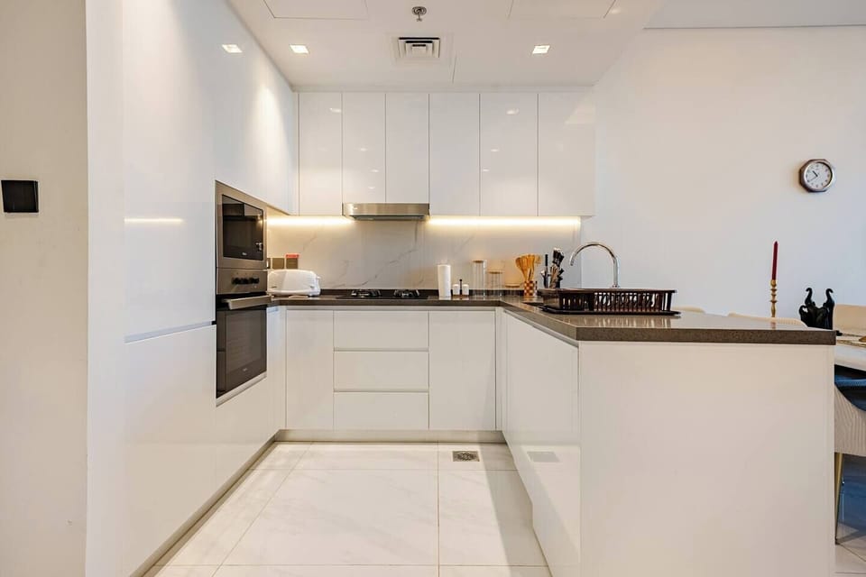 Full Modern Kitchen With All Essentials