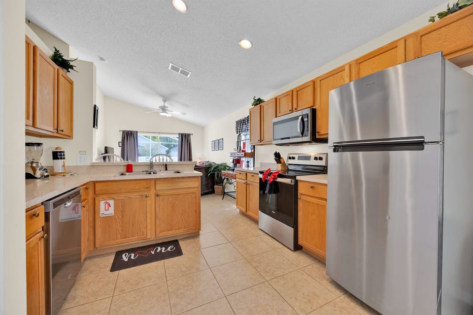 Kitchen 1