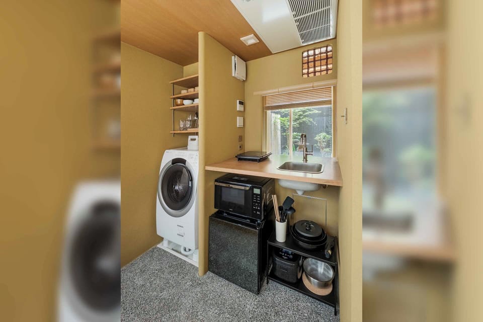 Traditional House, 1 Bedroom, Kitchenette, Garden View | Private kitchen | Mini-fridge, microwave, stovetop, electric kettle