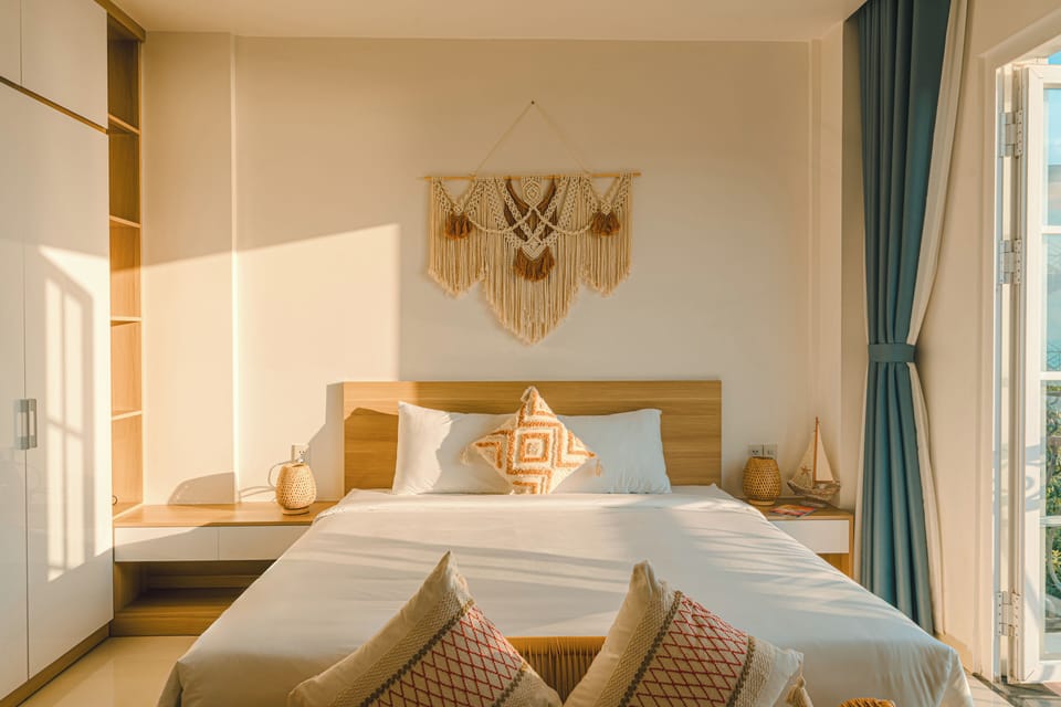Deluxe Double Room, Balcony | Free WiFi