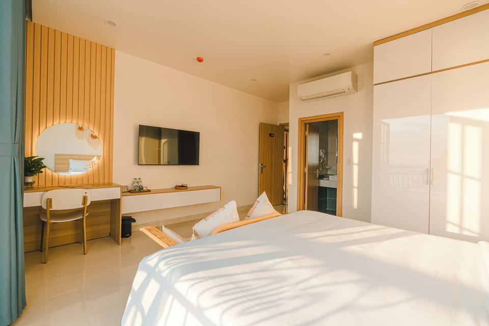 Deluxe Double Room, Balcony | Free WiFi