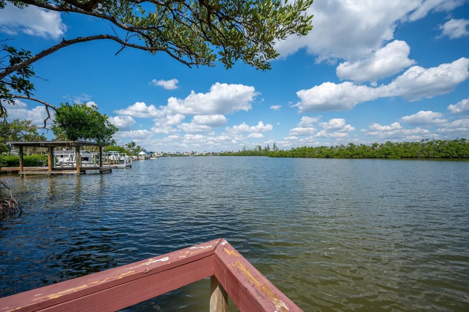Sunburst Haven – Dock, Pool & Gulf Sands (5141)