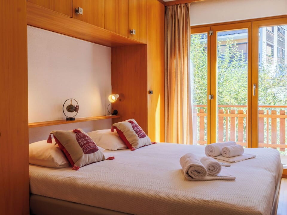 Interior Design, Wood, Floor, Flooring, Furniture, Bedroom, Bed, Room, Ceiling, Lighting