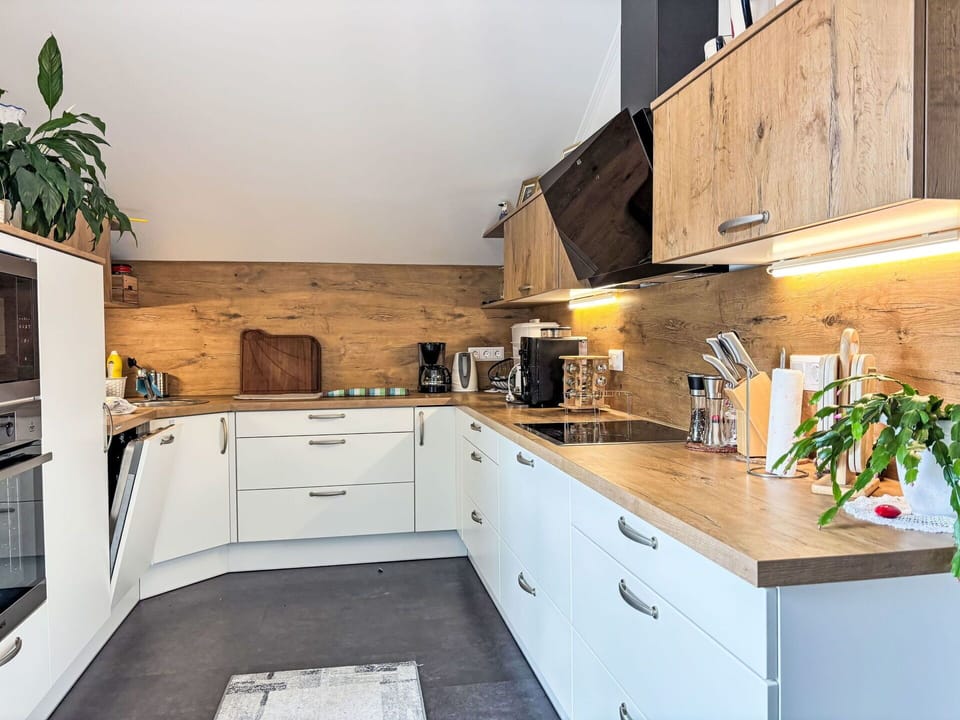 Kitchen, Countertop, Kitchen Appliance, Wood, Flooring, Interior Design, Cabinetry, Major Appliance, Furniture, Home Appliance