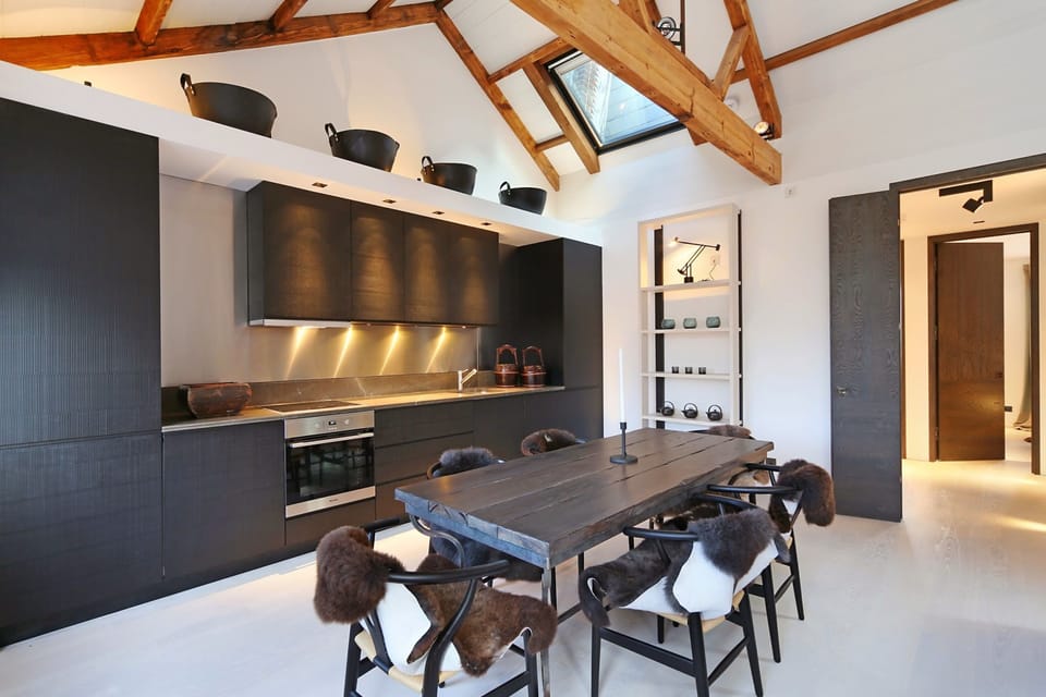 House, Smoking | Private kitchen