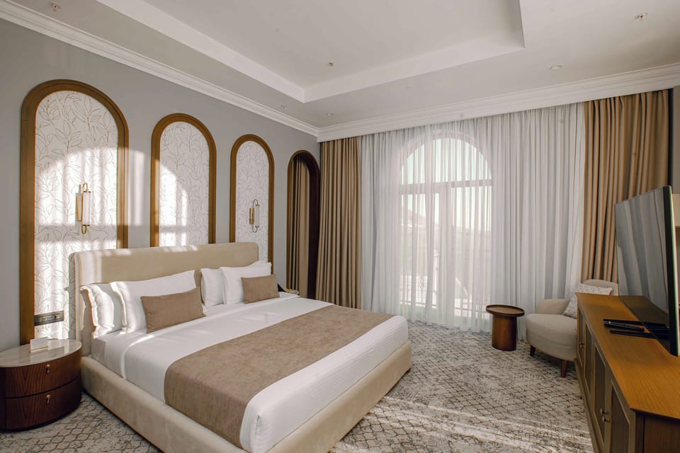 Deluxe Double Room, Mountain View | In-room safe, iron/ironing board, free WiFi, bed sheets