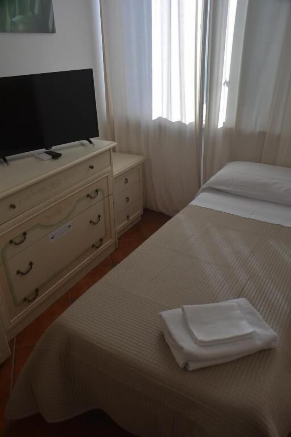 Single Room | Desk, free WiFi