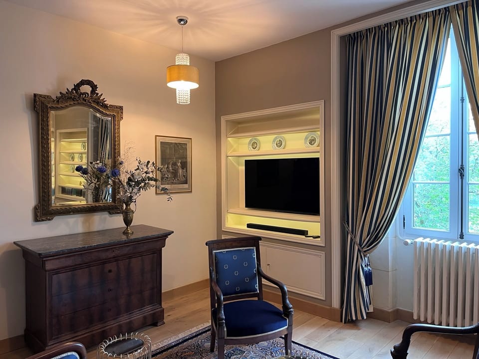 JOSEPHINE | In-room safe, soundproofing, iron/ironing board, free WiFi