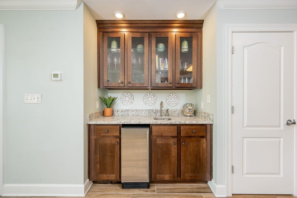 Condo, 3 Bedrooms | Interior