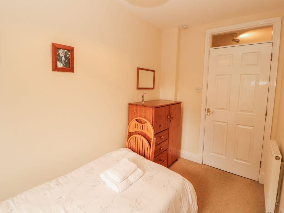 2 bedrooms, individually decorated, individually furnished, free WiFi