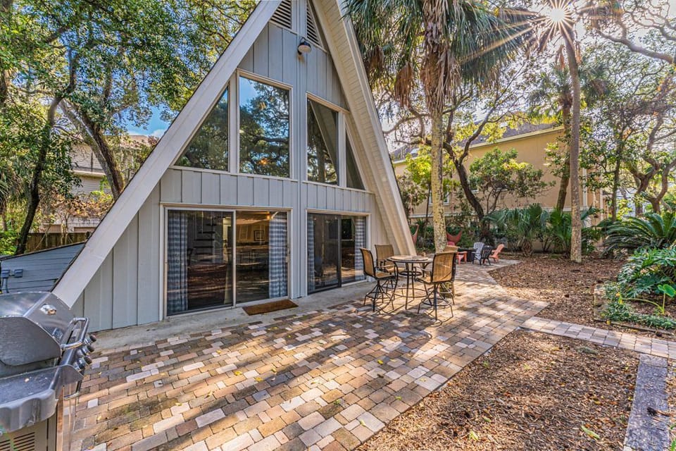 Beautiful and Unique Home Near the Beach!