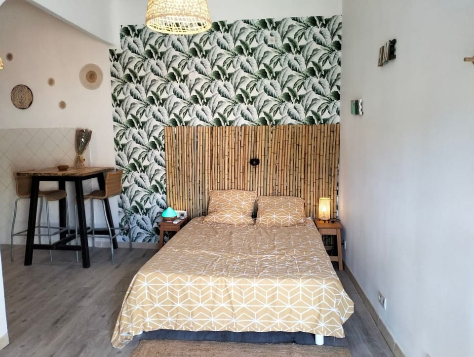 Standard Room, Patio, Garden View | Soundproofing, free WiFi