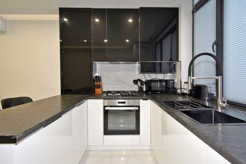 Classic Apartment | Private kitchen | Electric kettle