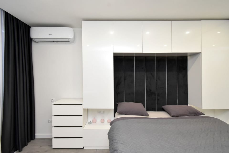 Classic Apartment | Iron/ironing board, free WiFi