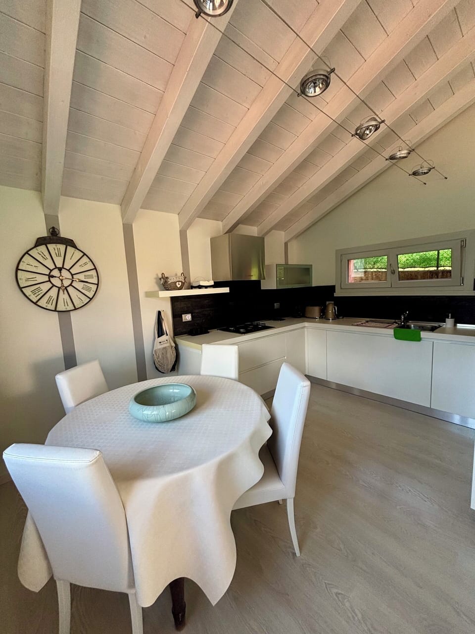 Rustle up a feast in the fully stocked kitchen.