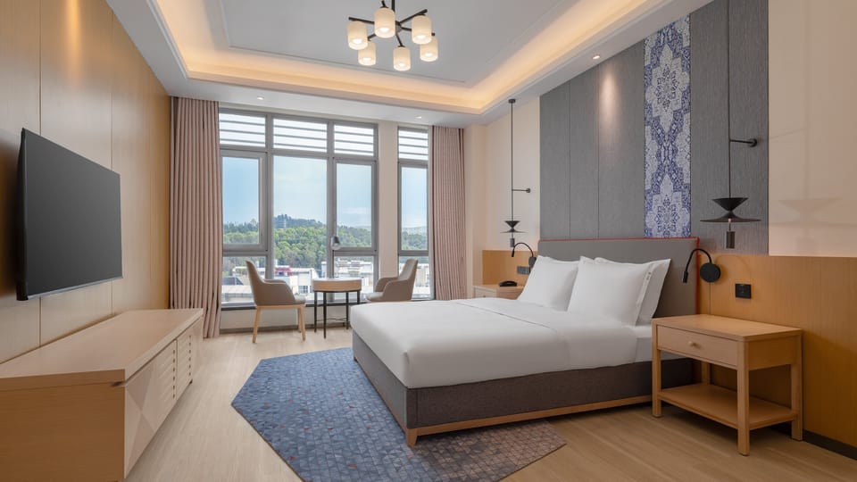 Suite, 1 Bedroom (Entertainment Area)