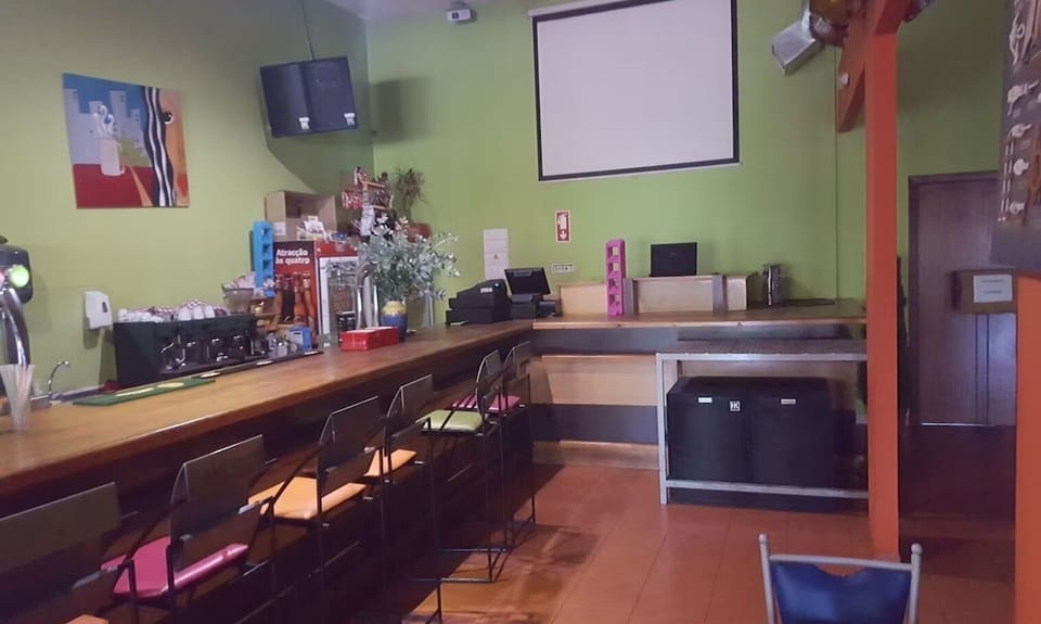 Bar
Restaurante parque
Almoço
Janta
Bebidas e comidas