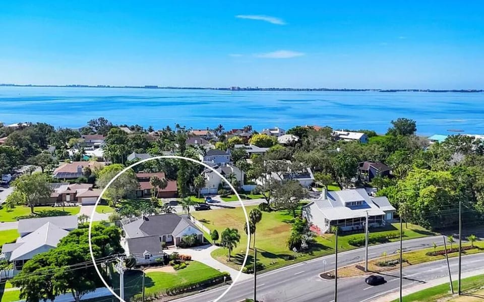 Overhead photo of our home close to the beautiful ocean right behind the house