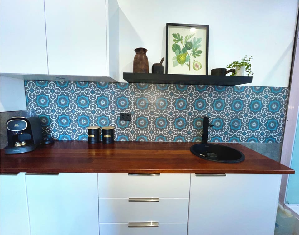A fully equip kitchenette awaits