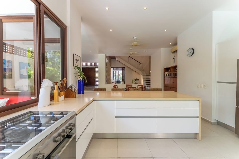 Deluxe Villa, 4 Bedrooms, Private Pool, Pool View | Private kitchen | Full-size fridge, microwave, oven, stovetop