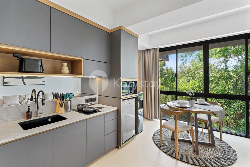 Apartment, 1 Bedroom, Resort View | Private kitchen | Full-size fridge, microwave, stovetop, toaster