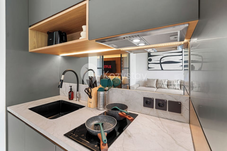 Apartment, 1 Bedroom, Resort View | Private kitchen | Full-size fridge, microwave, stovetop, toaster